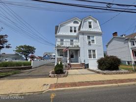 123 1st St Apt 4 #4 - Photo 1 of 1