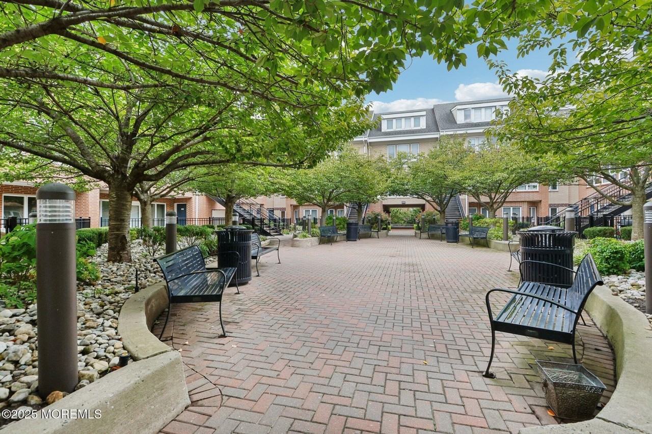 368 Rector St Unit 421 #421 - Photo 5 of 41