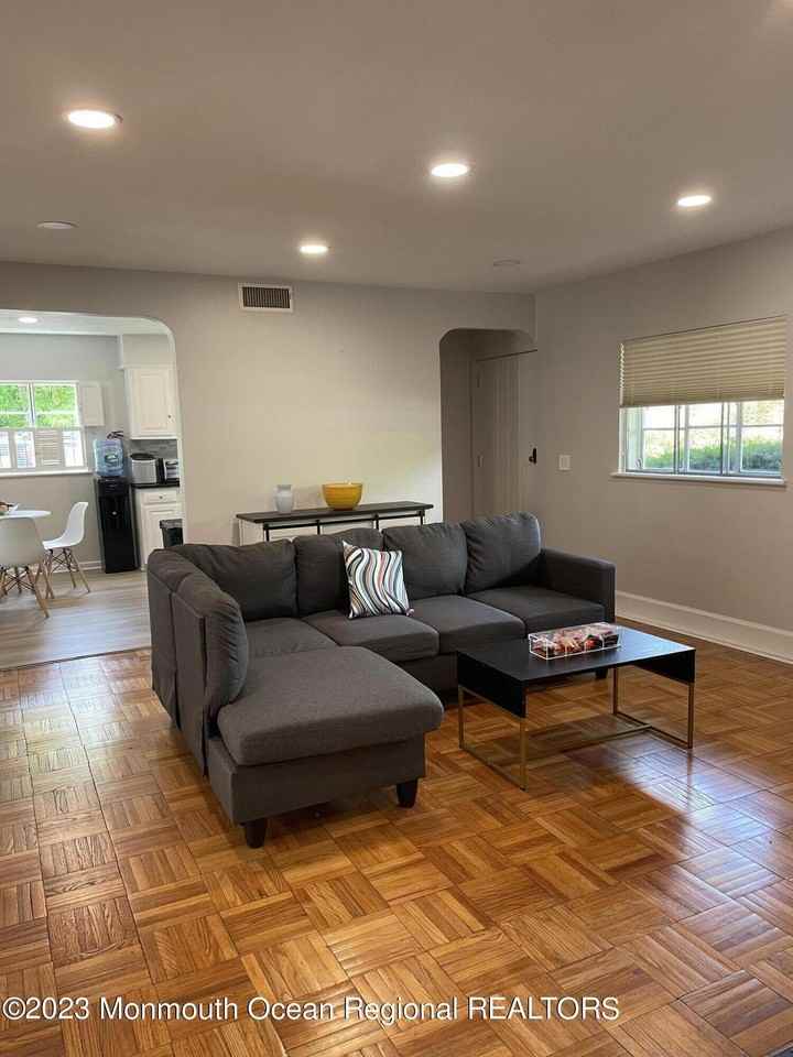 14 Baker Dr - Photo 7 of 17