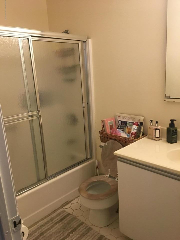 215 W Morgan Avenue unit: 8 #8 - Photo 7 of 8