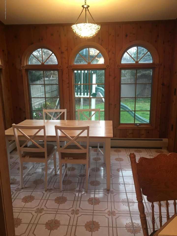 24 Campbell Ct - Photo 2 of 9