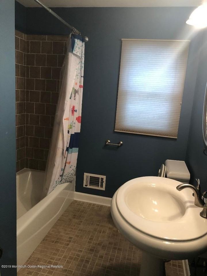 329 Wells Ave - Photo 4 of 12