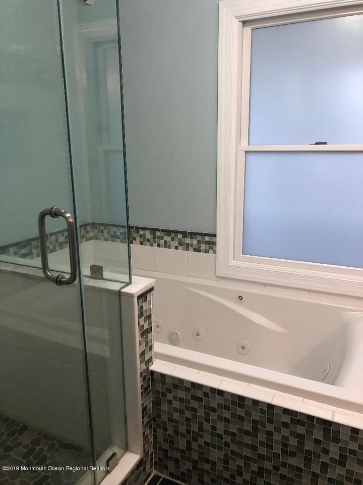 329 Wells Ave - Photo 6 of 12