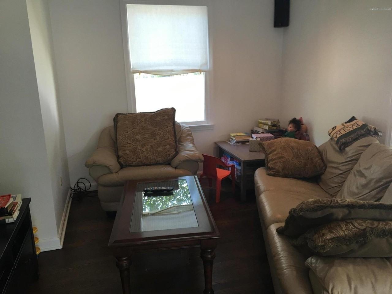 229 Overbrook Ave - Photo 3 of 8