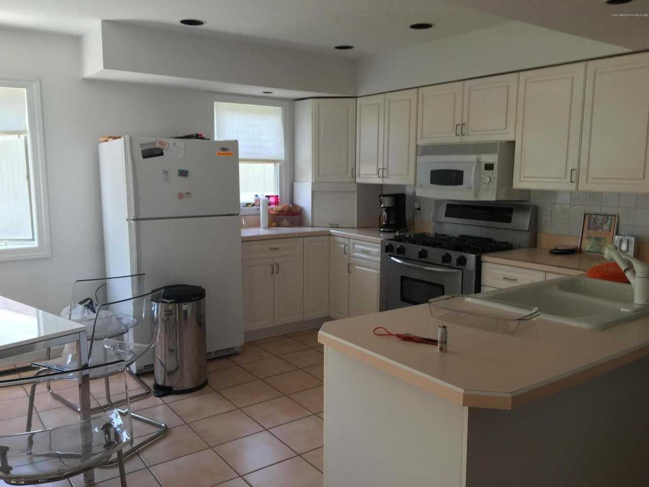 229 Overbrook Ave - Photo 4 of 8