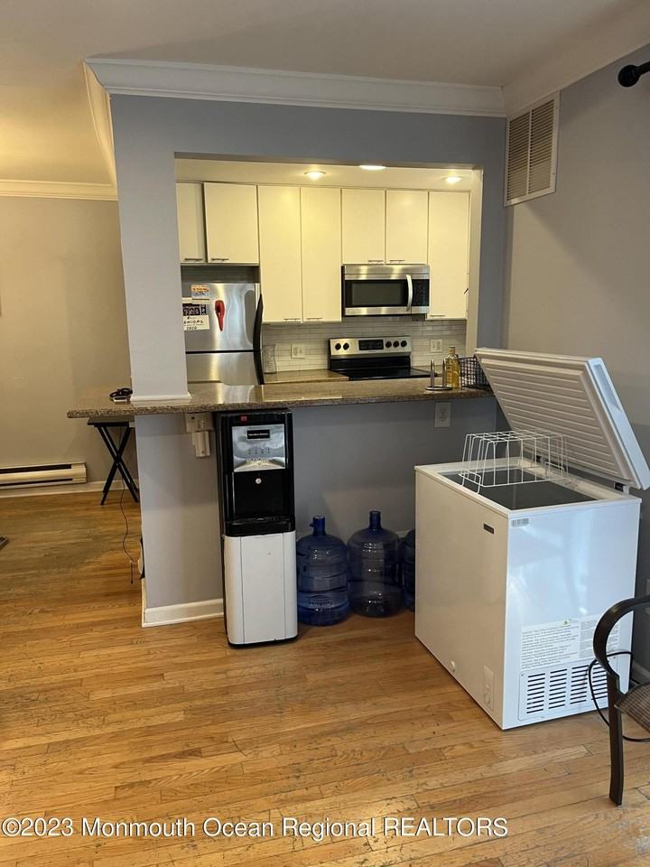 65 Cedar Avenue #A5 - Photo 5 of 10