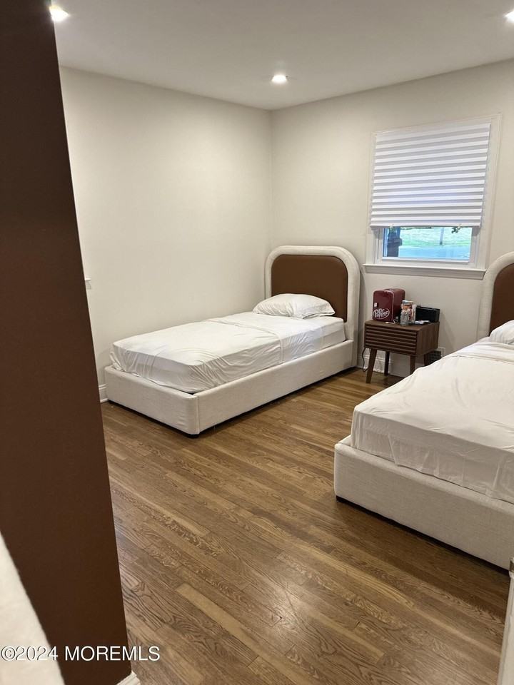 11 Deborah Pl - Photo 5 of 6