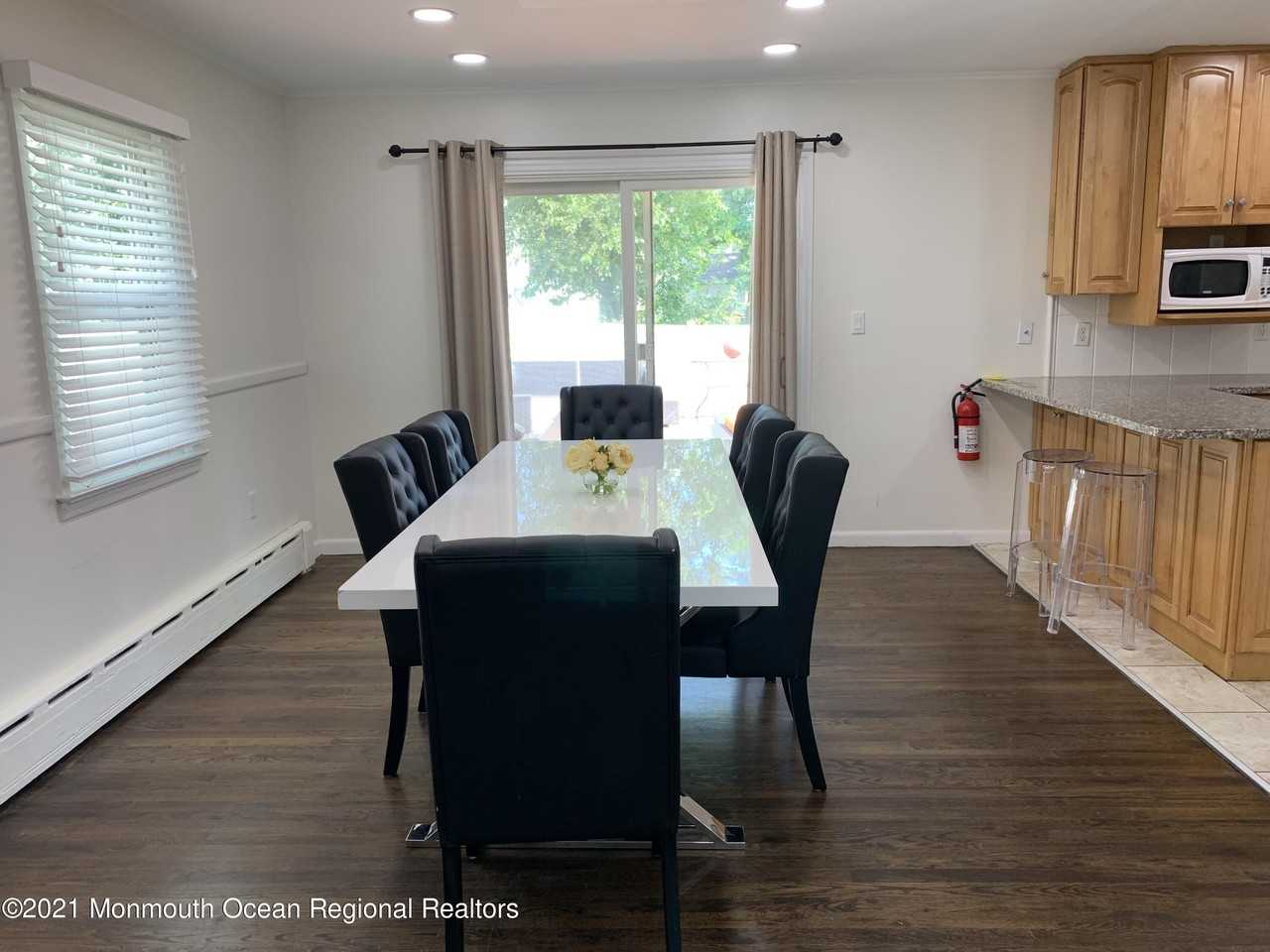 135 Ampere Ave - Photo 2 of 26