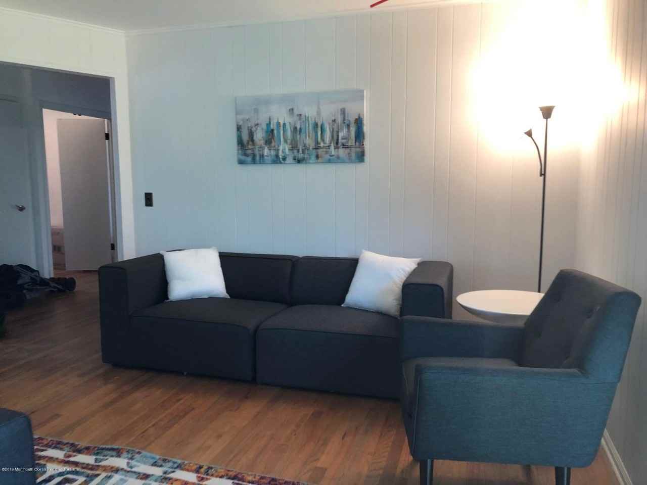 279 Lake Avenue - Photo 6 of 18