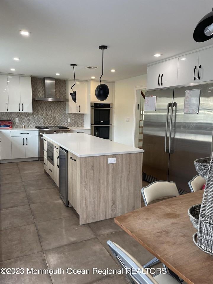 501 Monmouth Pl - Photo 6 of 14