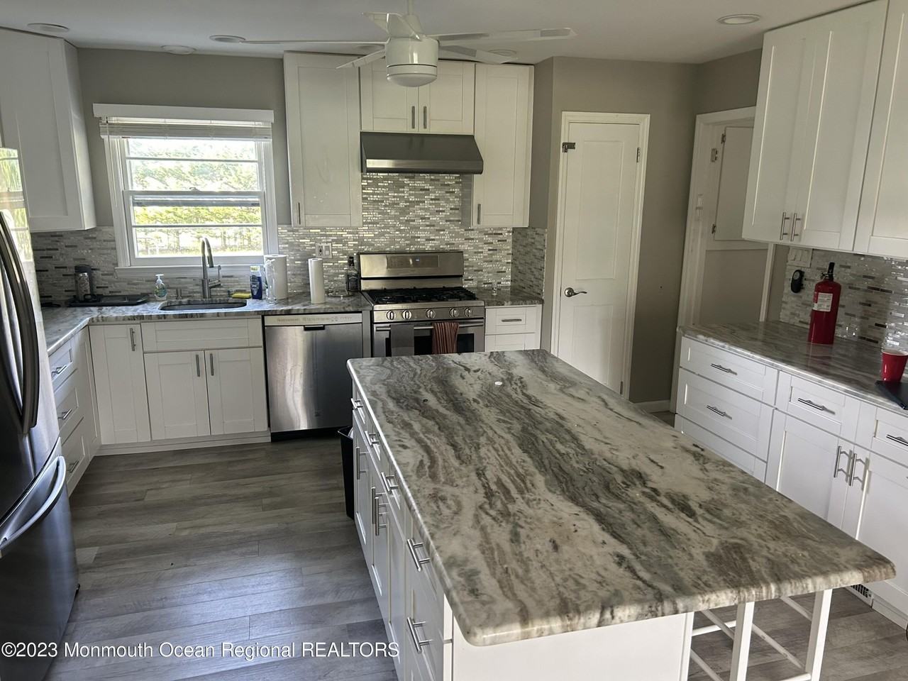 1 Michaels Court - Photo 2 of 10