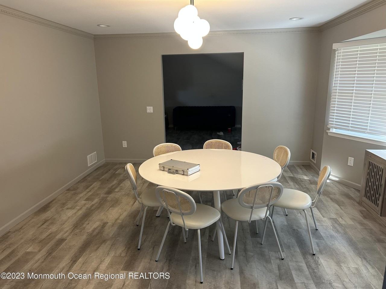 1 Michaels Court - Photo 4 of 10