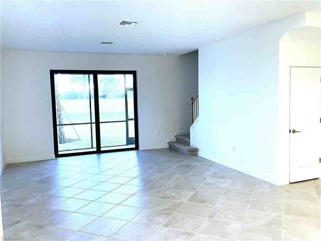 14279 Pine Lodge Ln - Photo 2 of 15