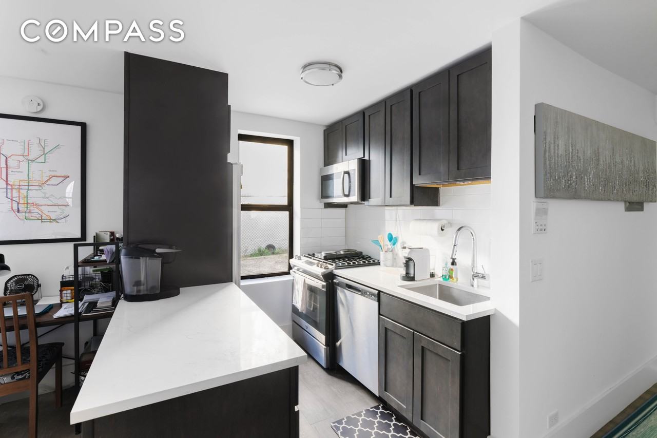 10468 North Avenue #1I - Photo 4 of 6