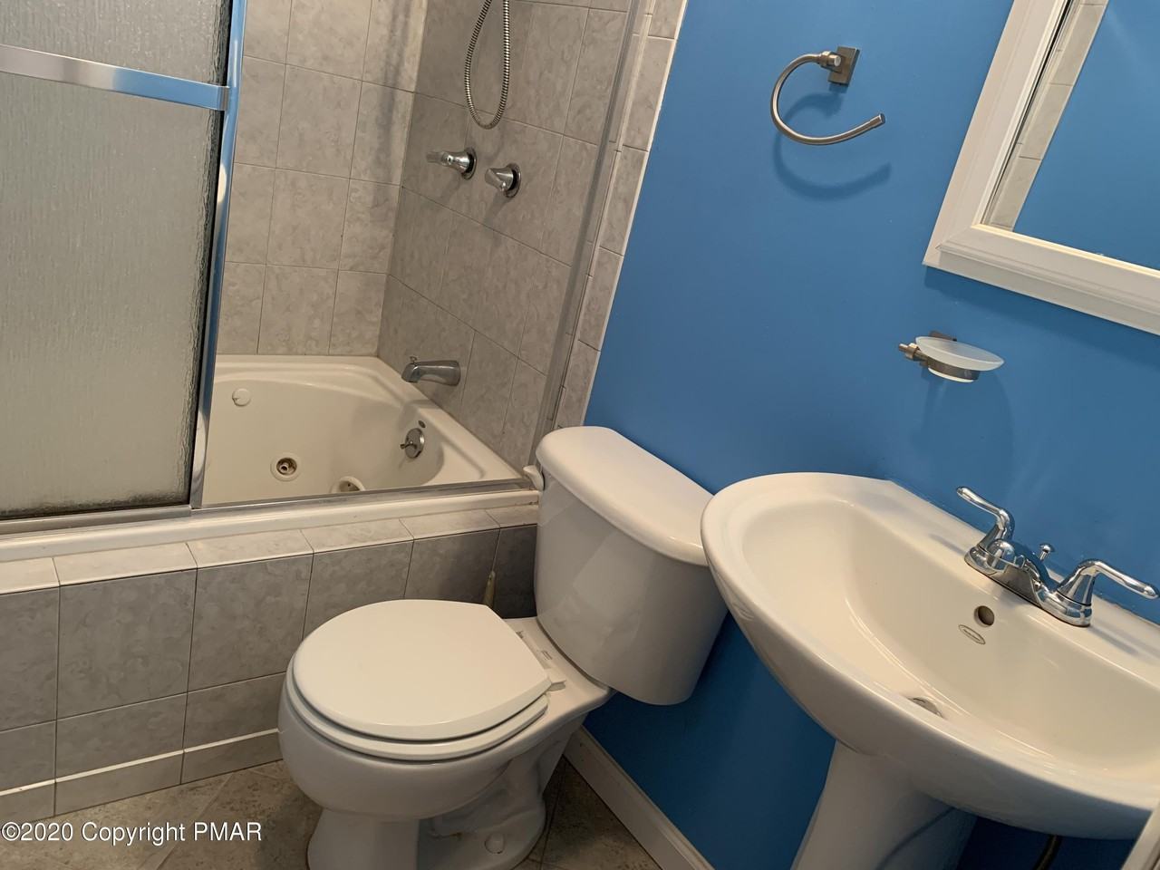 124 Saunders Dr - Photo 6 of 20