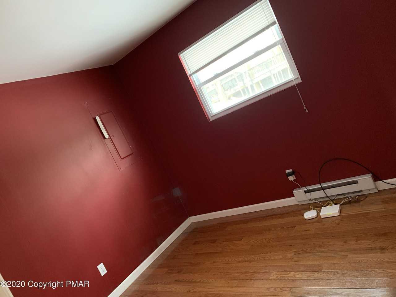 124 Saunders Dr - Photo 7 of 20