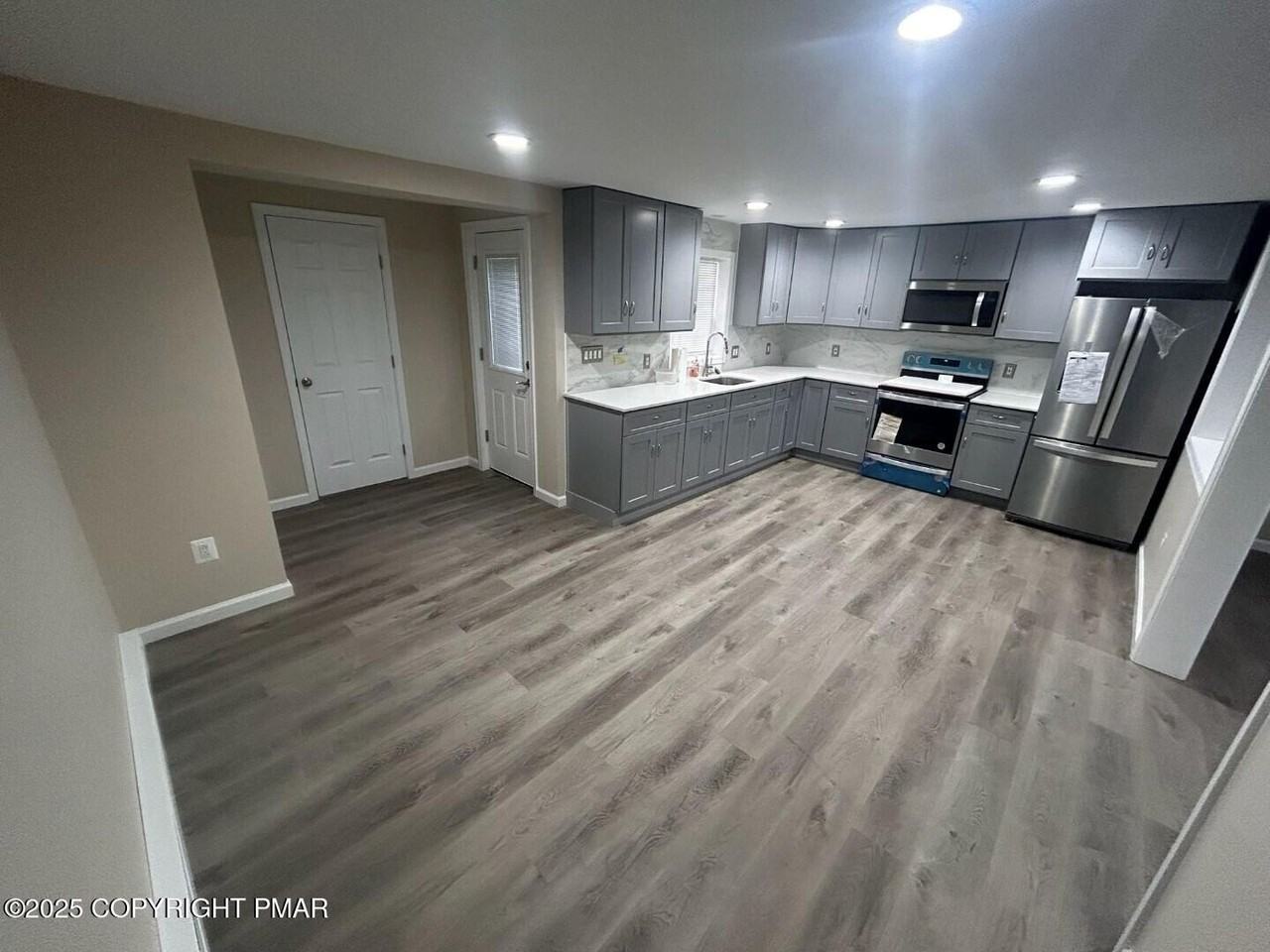 1114 Mill St Unit 2 #2 - Photo 6 of 21