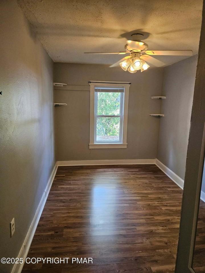 110 Golf Dr - Photo 4 of 4