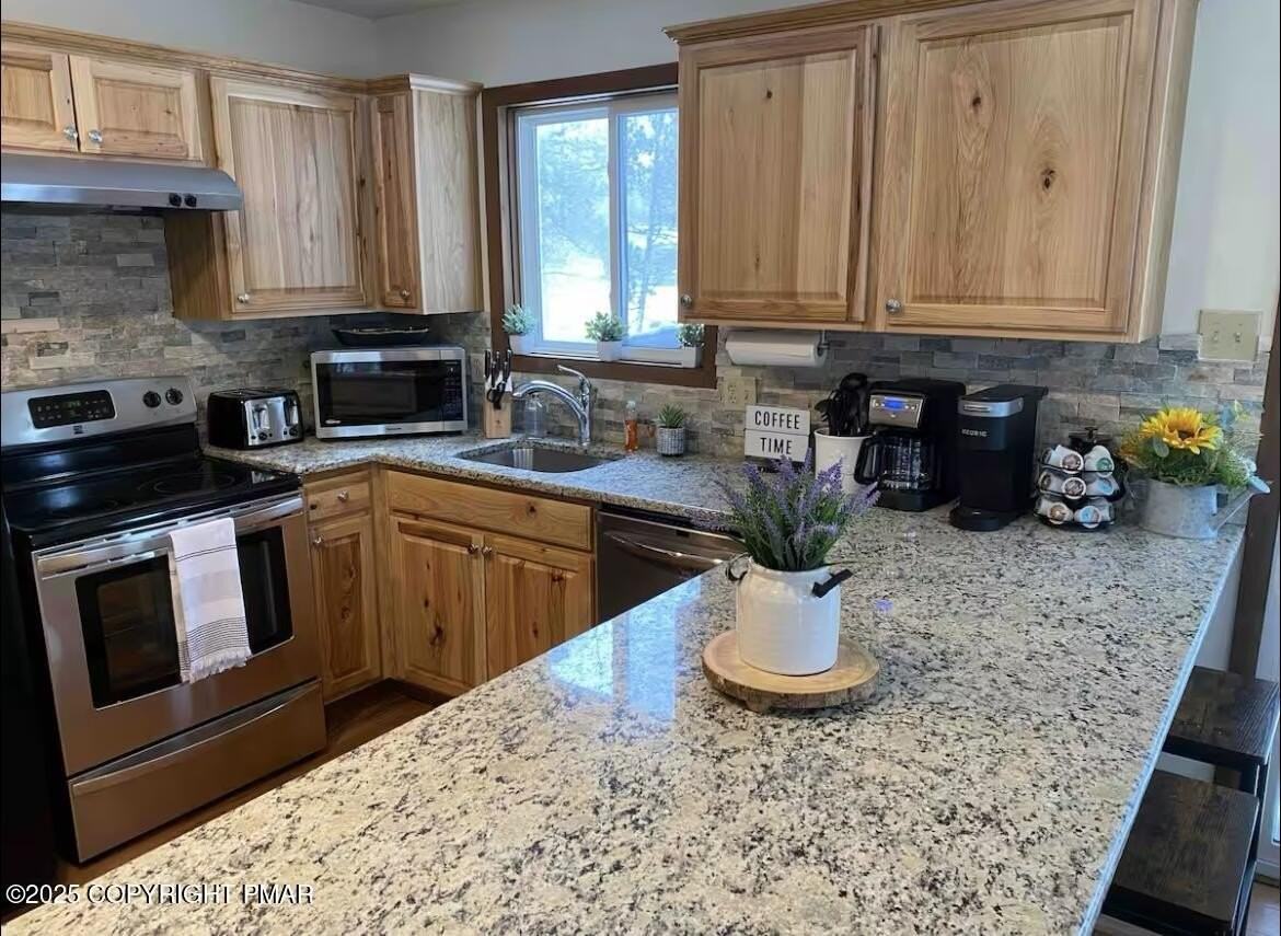 124 Chapman Cir - Photo 6 of 23