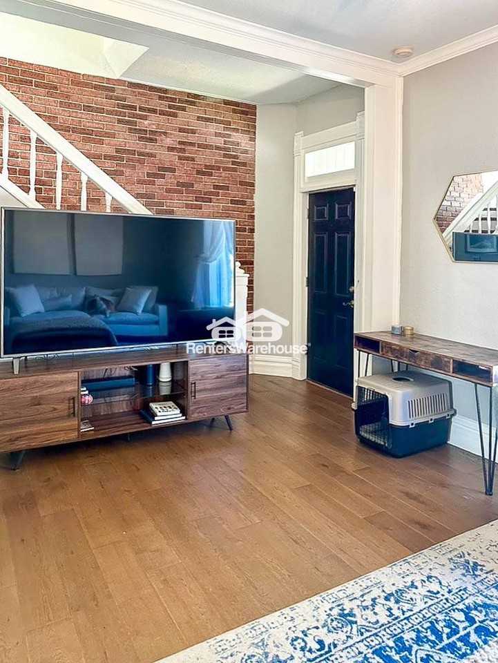 222 Inca St - Photo 2 of 15