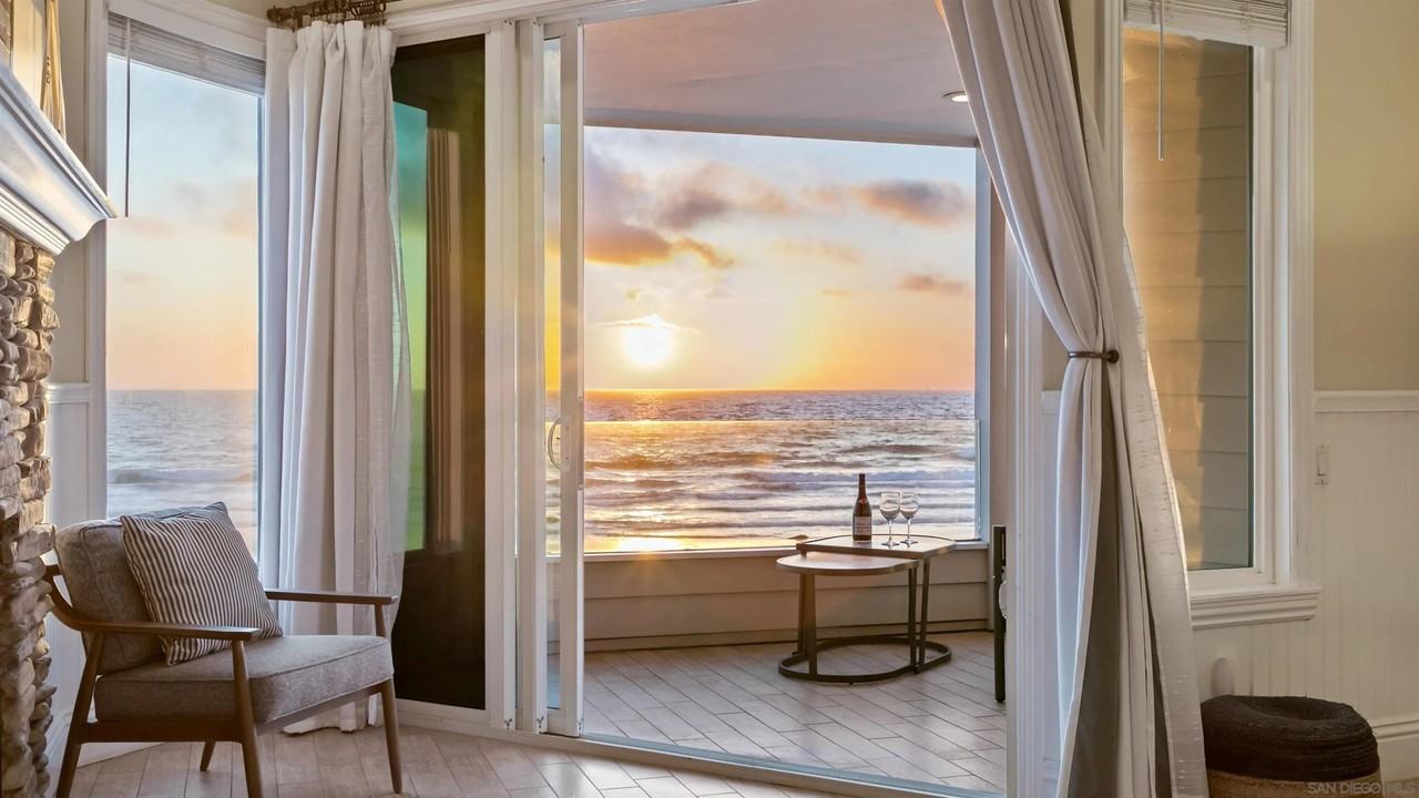 3285 Ocean Front Walk Apt 3 #3 - Photo 3 of 38