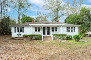 featured image of 2058 Thomasville Rd