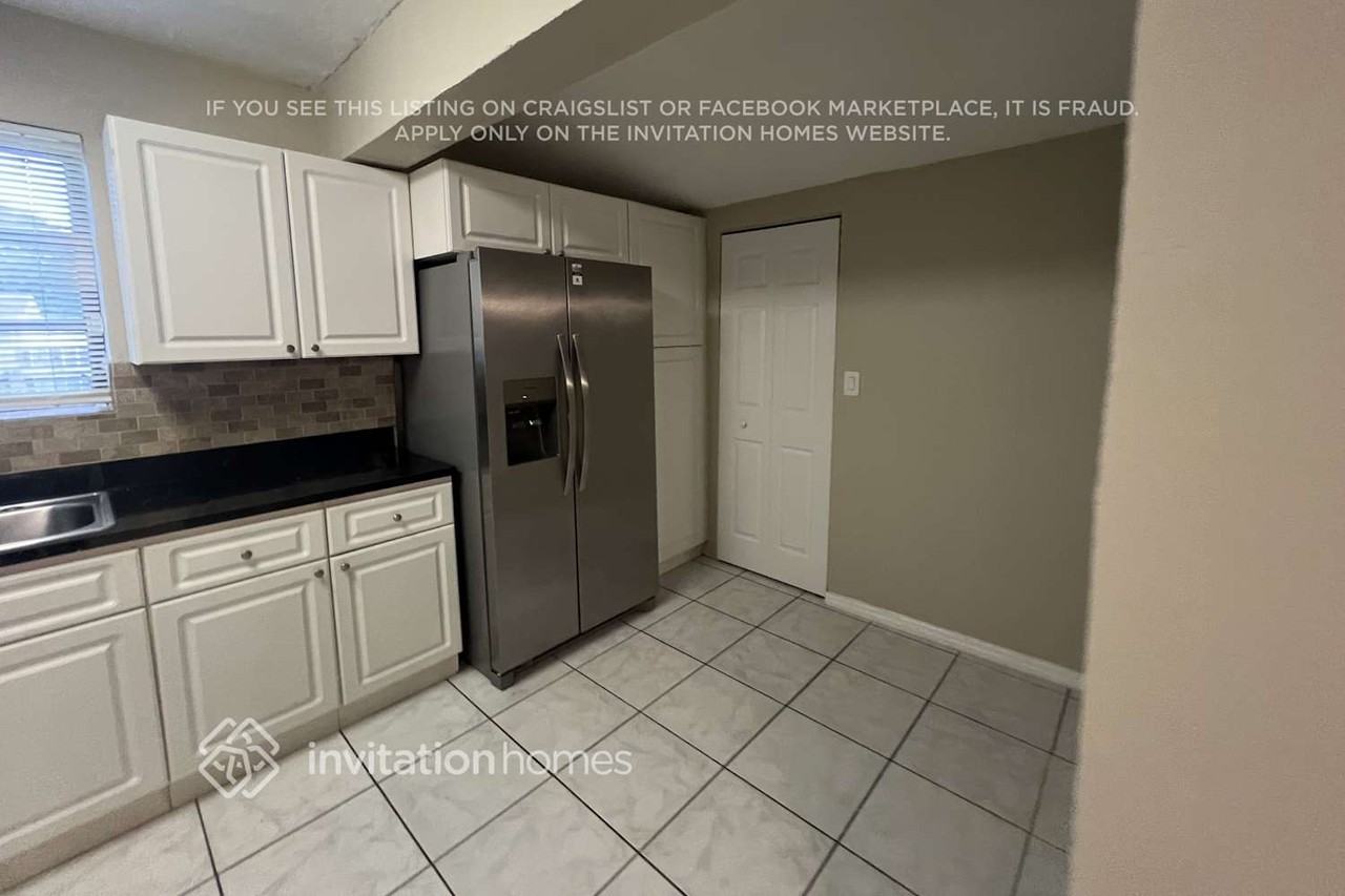 1531 Northwest 41st Court - Photo 6 of 17