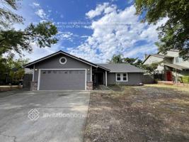 featured image of 6085 Kingwood Cir