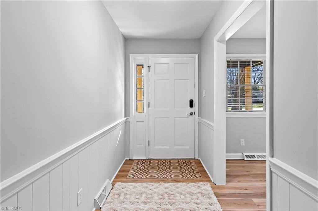 6732 Rollingwood Dr - Photo 6 of 30