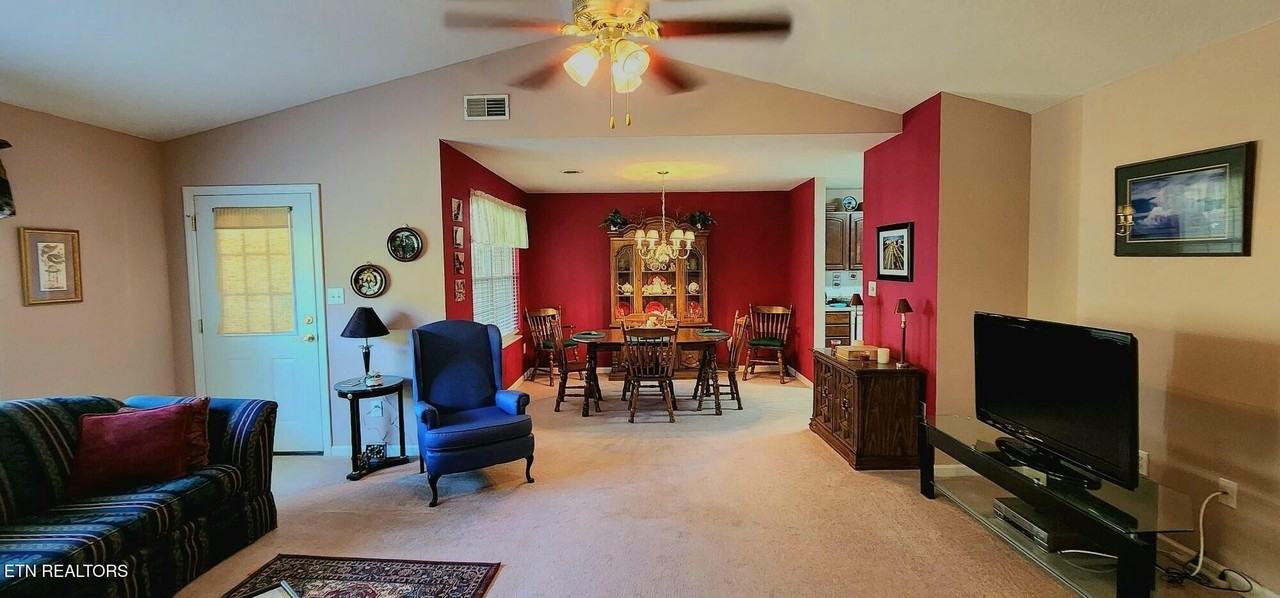 3241 Mountain Spring Way - Photo 2 of 12