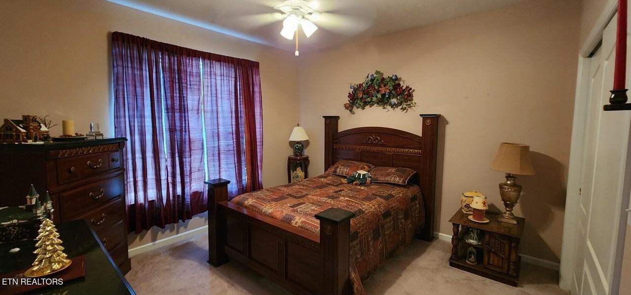 3241 Mountain Spring Way - Photo 6 of 12