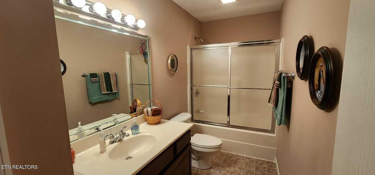 3241 Mountain Spring Way - Photo 7 of 12