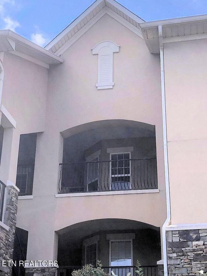 555 Rarity Bay Pkwy Apt 302 #302 - Photo 2 of 22