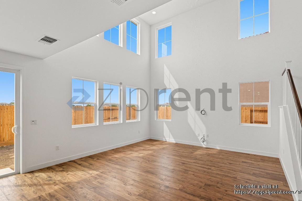 342 Gold Coast Rd - Photo 6 of 37