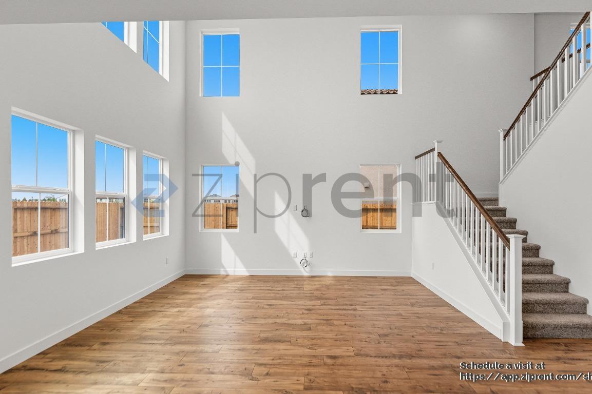 342 Gold Coast Rd - Photo 7 of 37