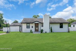 featured image of 24 Johnston St