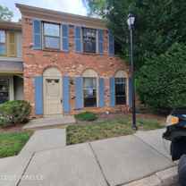 174 Edinburgh Ct - Photo 1 of 1