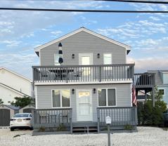 2210 2210 Central Avenue unit: Downstairs - Photo 1 of 1