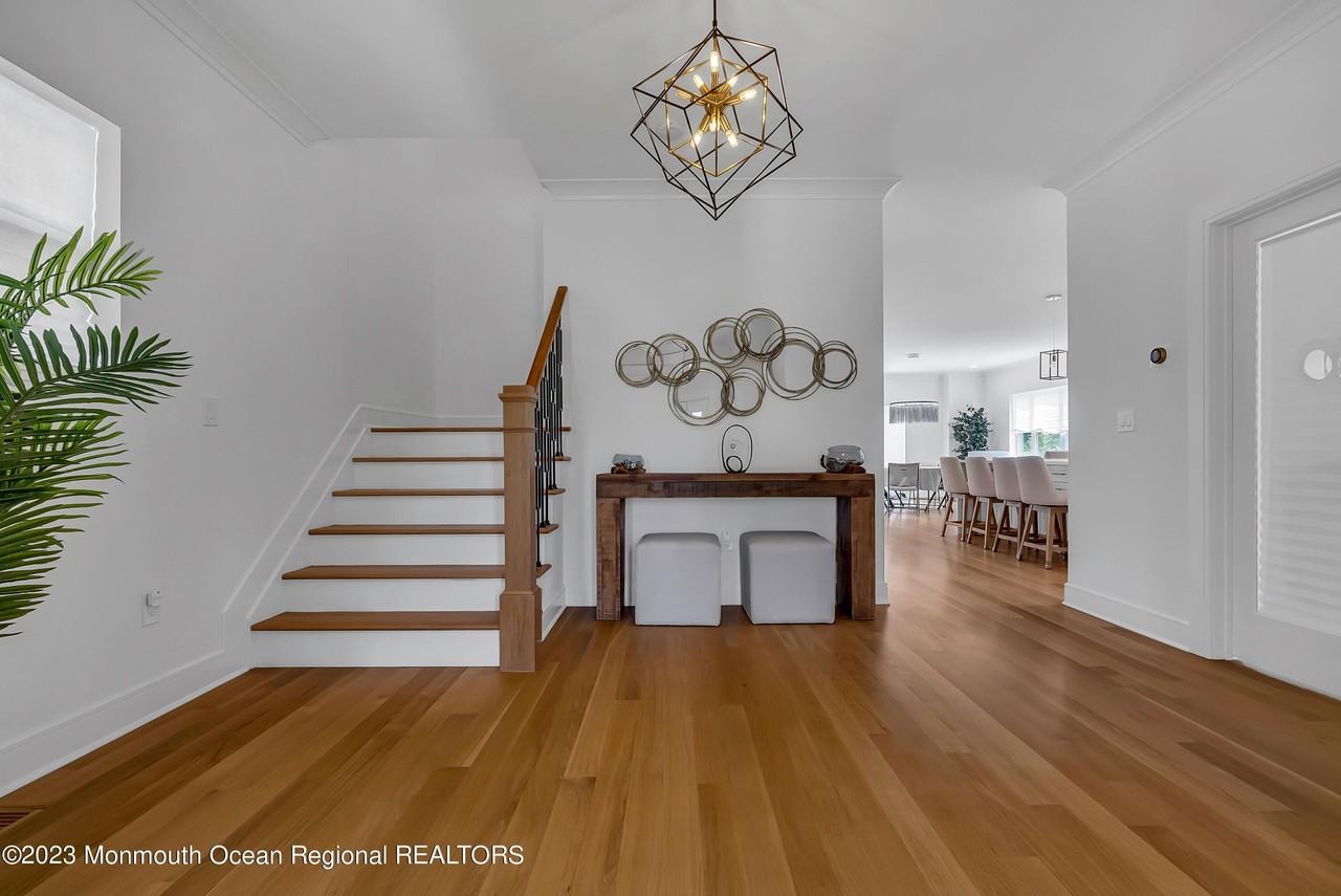 96 Wall St - Photo 3 of 35