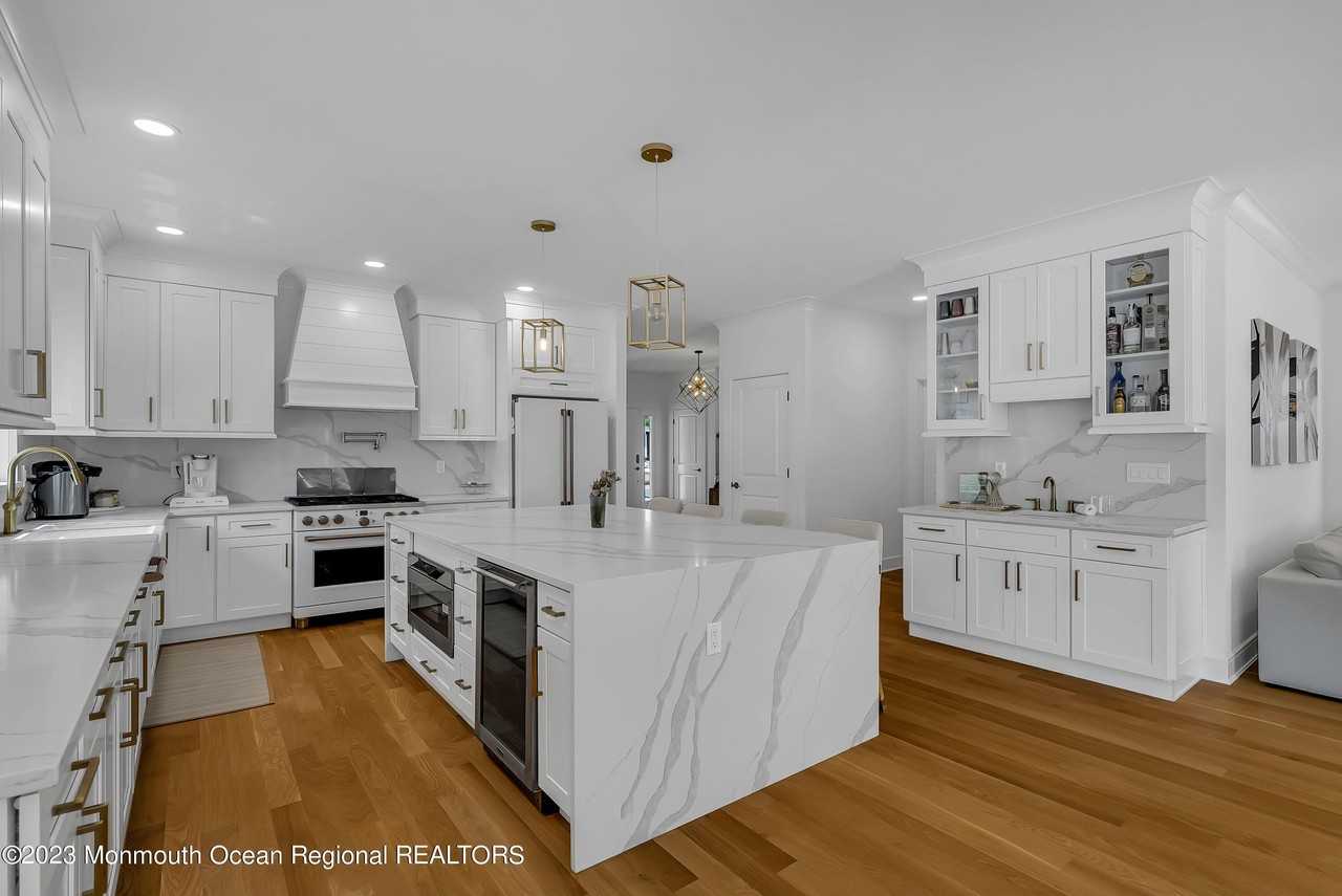 96 Wall St - Photo 7 of 35