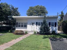 featured image of 2329 Oak Tree Rd