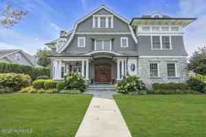 featured image of 320 New York Blvd