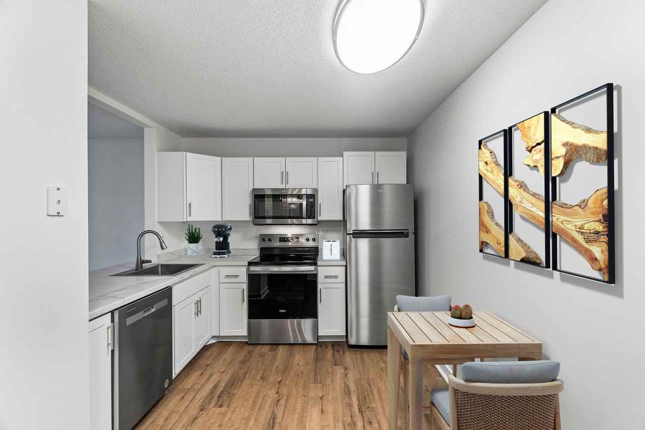 Lexington Hills Apartments - Photo 2 of 26