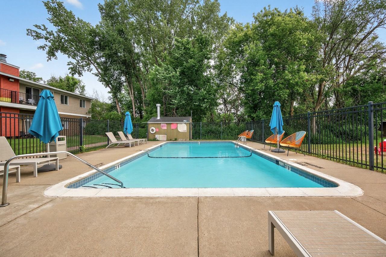 Lexington Hills Apartments - Photo 4 of 23