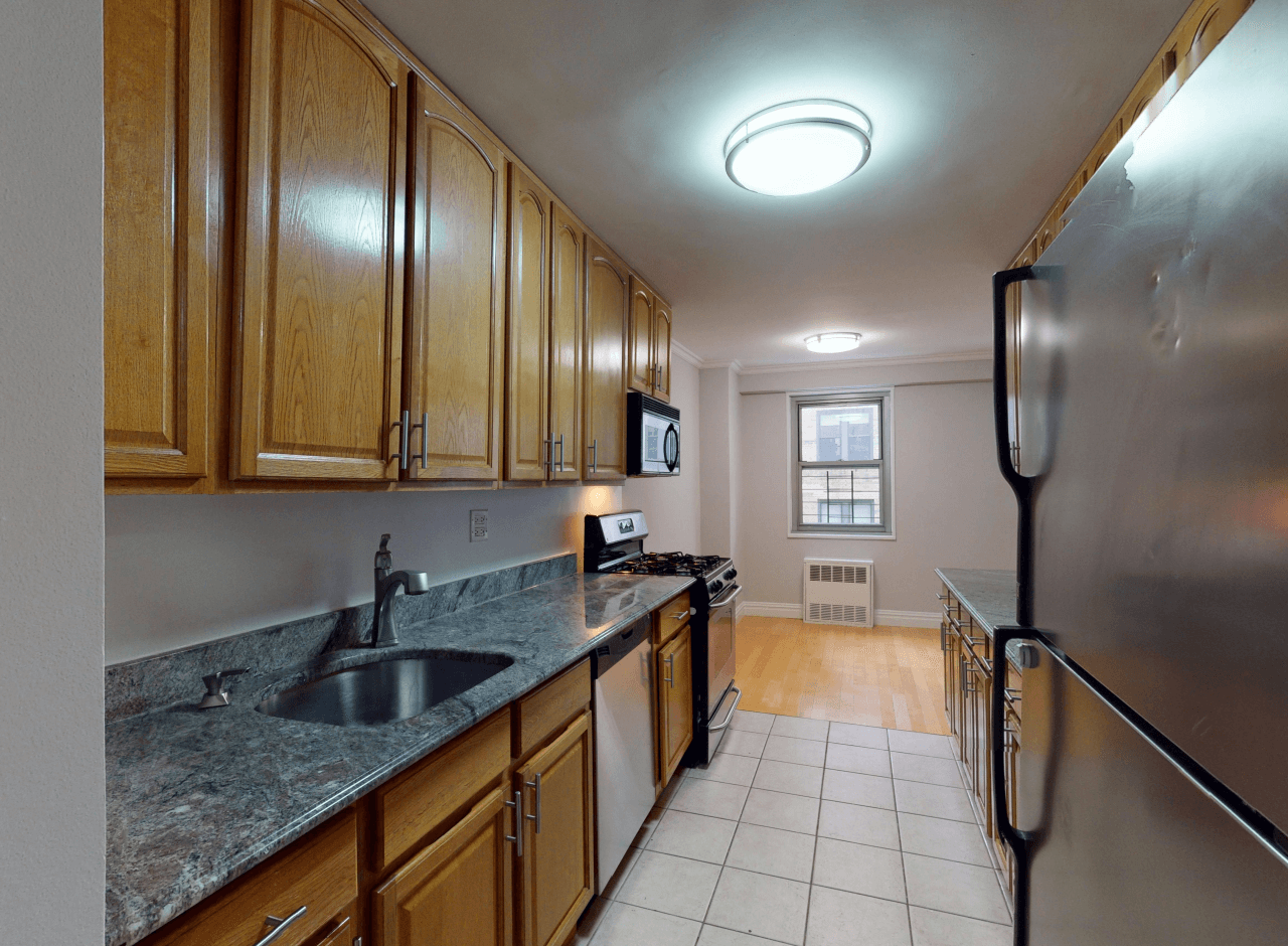 50 W 97th St #07V - Photo 3 of 9