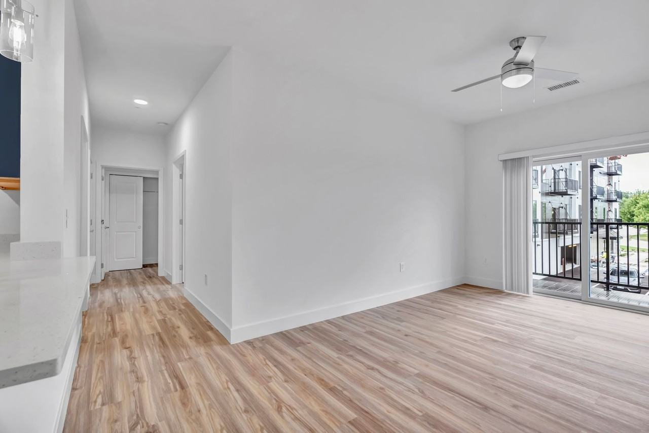 The Oasis - Photo 3 of 50