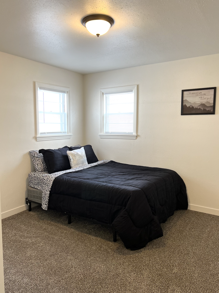 626 27th Street North #626 - Photo 2 of 14