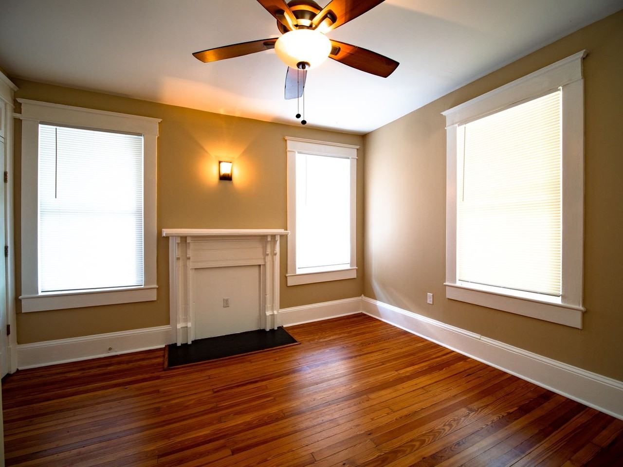 Victorian Village Apartments - Photo 3 of 20