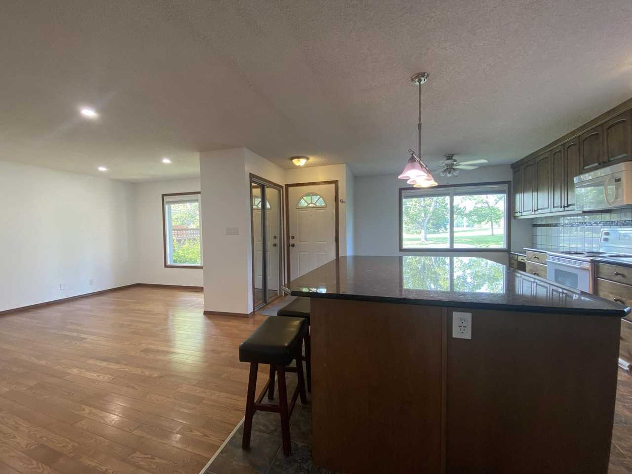 164 Midglen Way Southeast - Photo 3 of 13