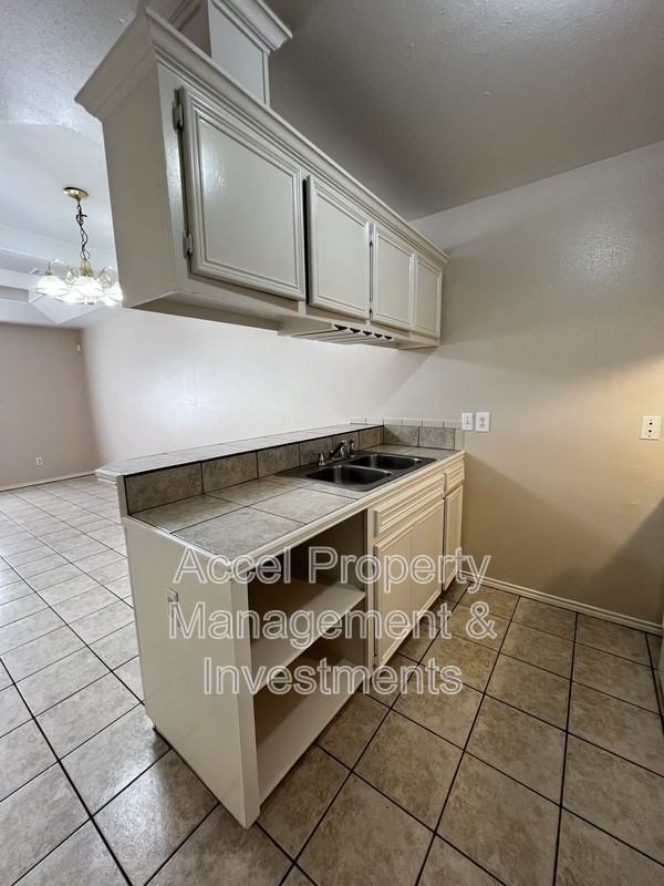 2003 Villa Linda Ave #2 - Photo 6 of 13